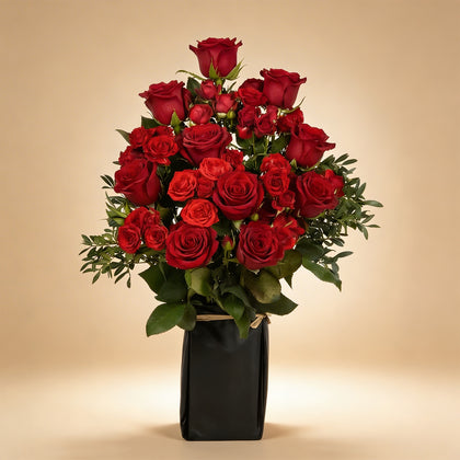 بوكس الحب | شوكليت كيك مع ورد الفالنتاين