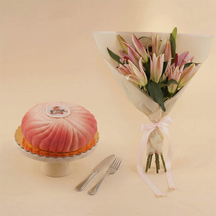 Mom's Lilies Bouquet n Delightful Cake