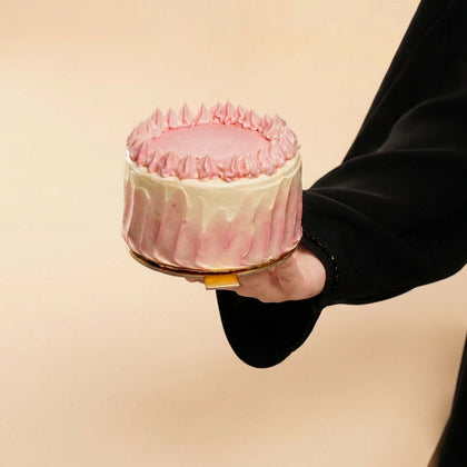 بريق وردي | صينية كيك وورد فاخرة