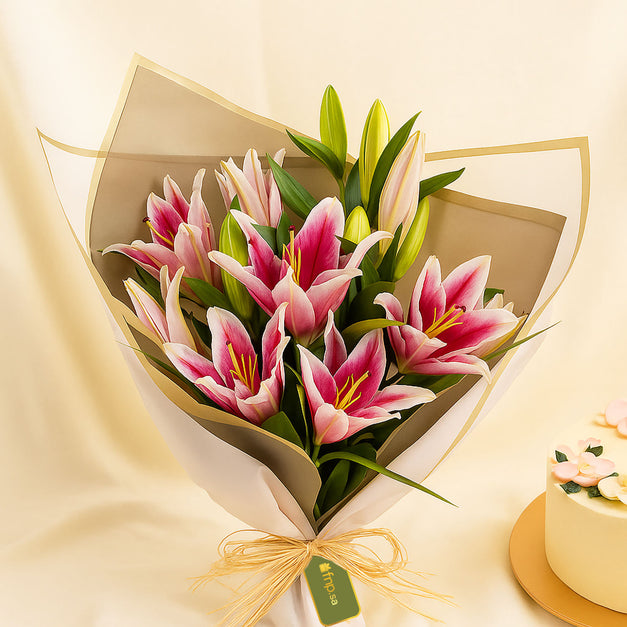 Mom's Lilies Bouquet n Delightful Cake