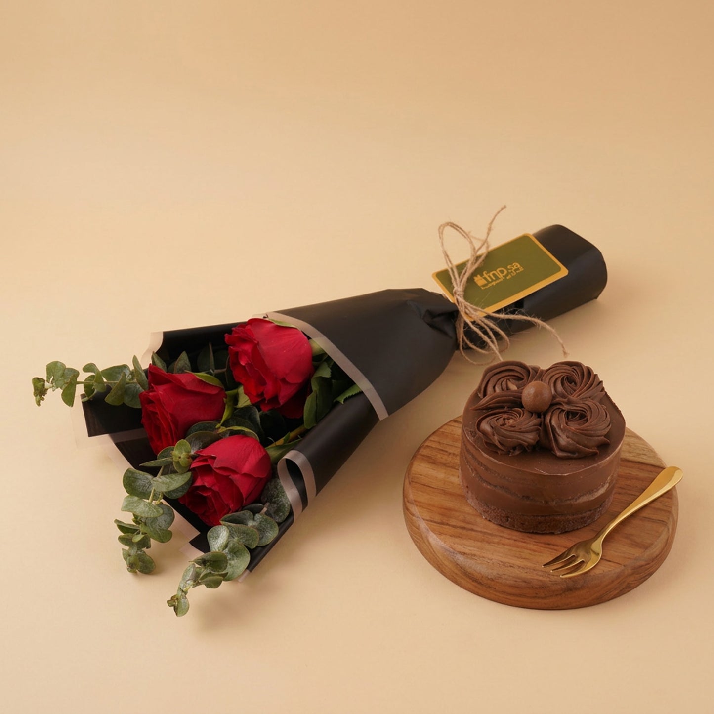 Red Roses n Cake Love Combo