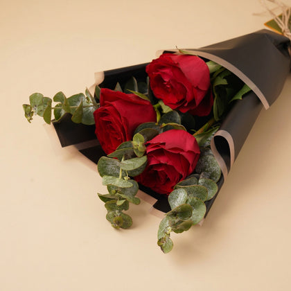 كومبو كيك وورد احمر راقي