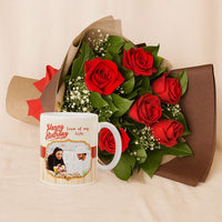 طقم هدايا كوبلز | باقة ورد و كوب عيد الميلاد