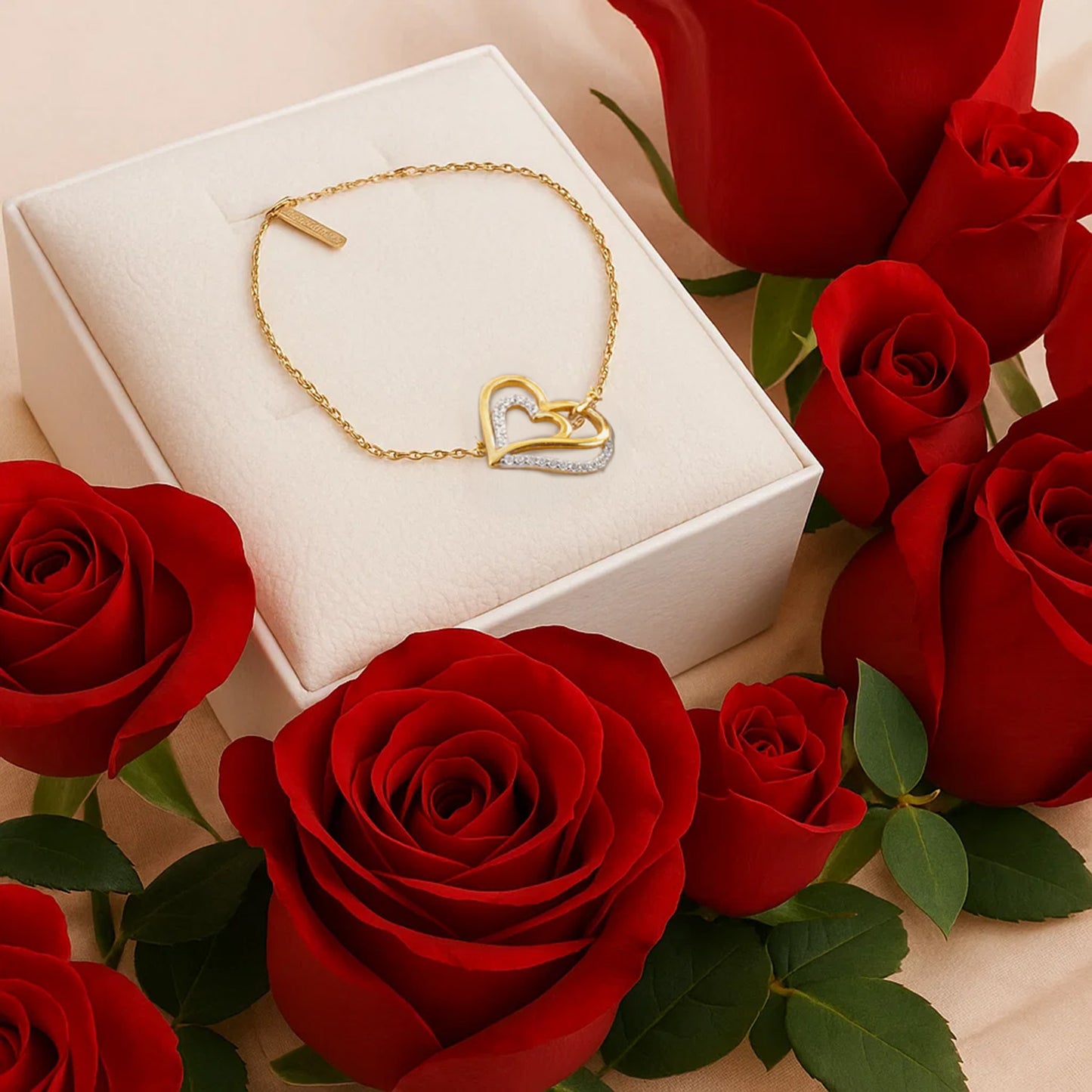 فونتيناي باريس قلادة مطلية بالذهب مع بوكس ورد