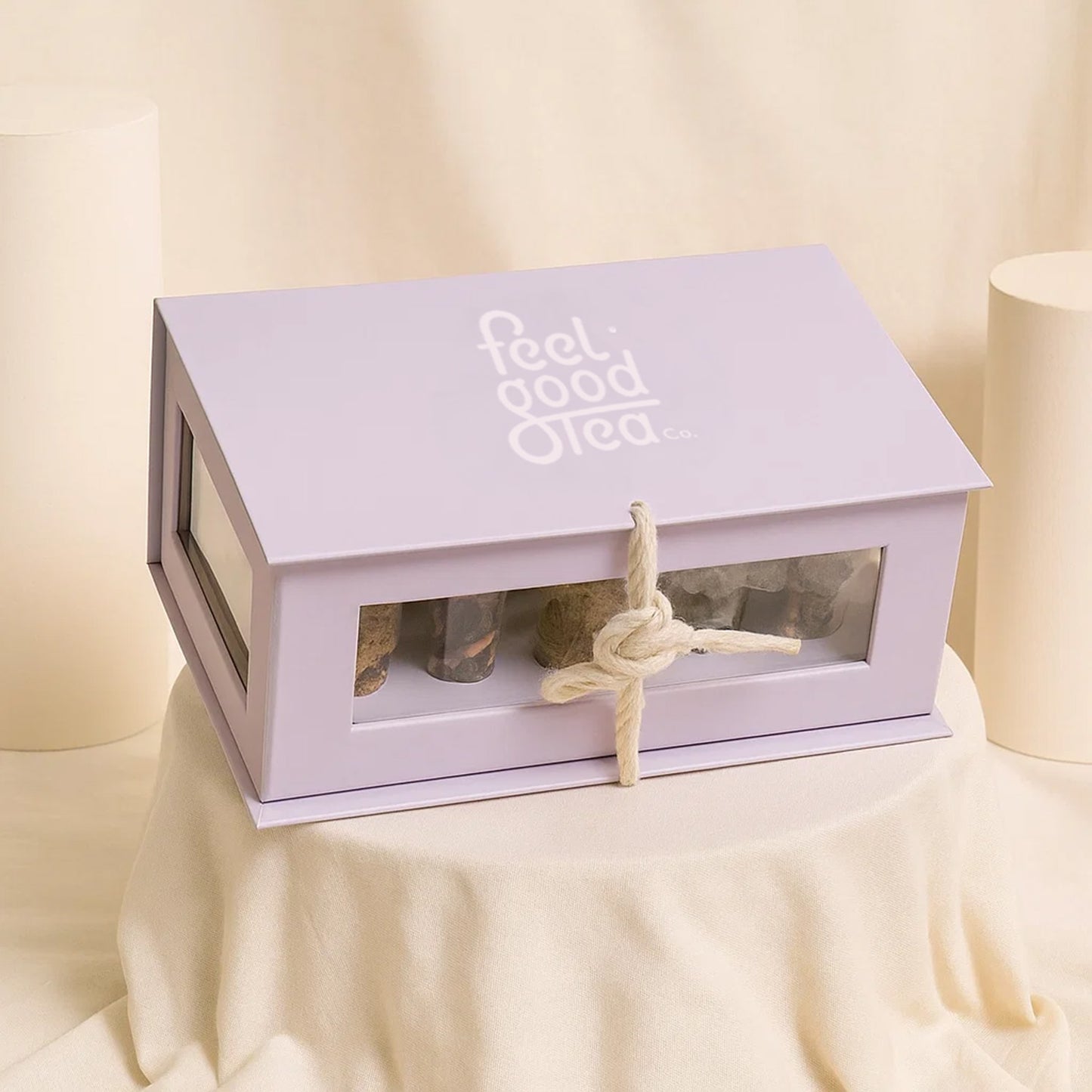 بوكيه ورد مع ديسكفري بوكس من فيل قوود تي