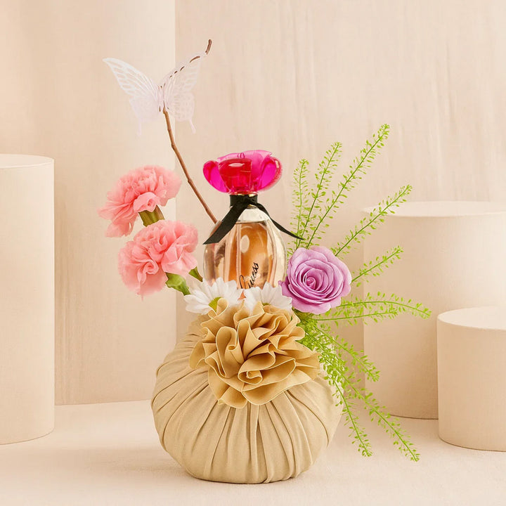 عطر جيس جيرل نسائي 100مل مع فازة ورد بينك ساحرة