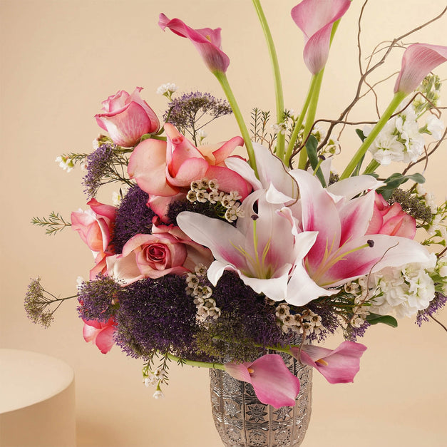 Elite Lily Vase