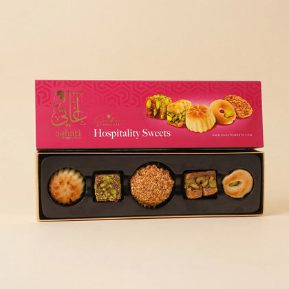 Hajj Keepsake Gifts with Treats Tray