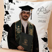 وسادة وكوب تخرج شخصيان