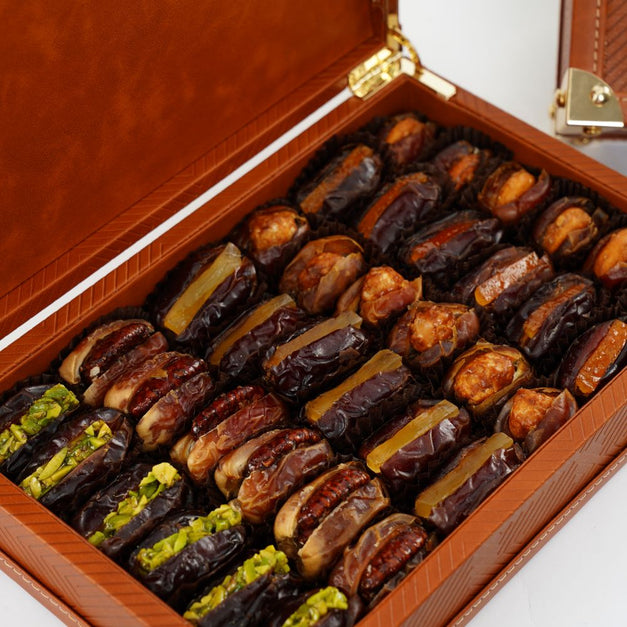 Bateel Leather Gift Box n Flowers