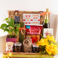 Divali Glow Bateel n Flowers Gift Hamper