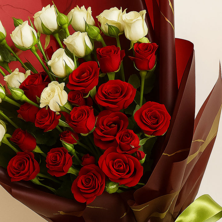 بوكيه ورد سبري روز أحمر و أبيض