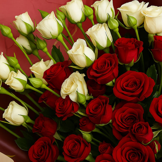 Red n White Spray Rose Bouquet