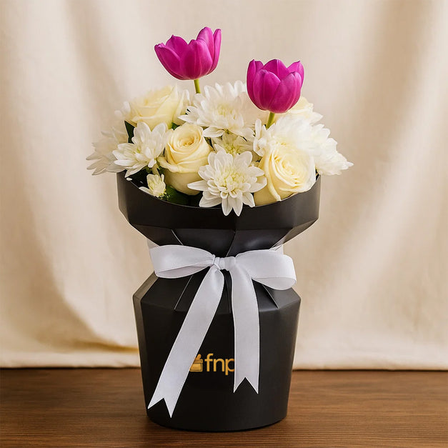 جمال الورد الابيض والتوليب