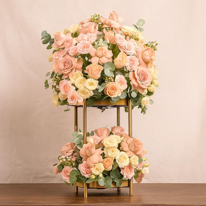 Cappuccino Roses Beauty Stand