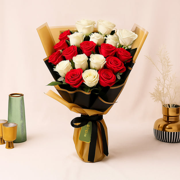 Riqa | Red n White Love Roses Bouquet