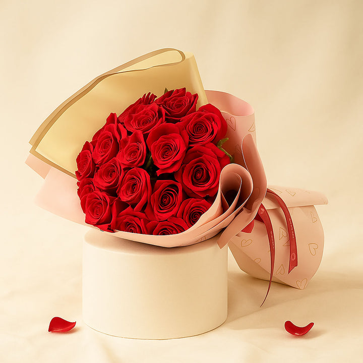 ملكة | بوكيه 18 وردة حمراء