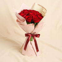 ملكة | بوكيه 18 وردة حمراء