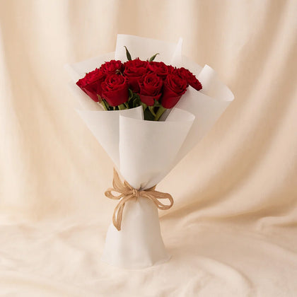 Malika | 18 Red Roses Bouquet