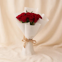 ملكة | بوكيه 18 وردة حمراء