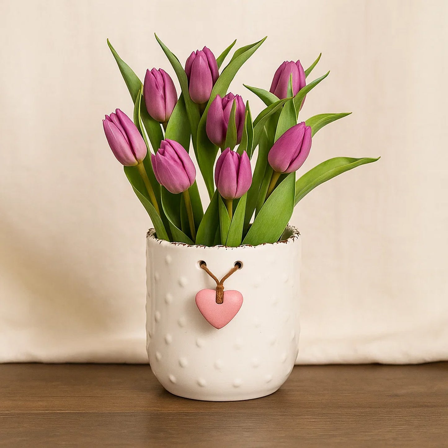 مزهرية توليب أرجواني بديع