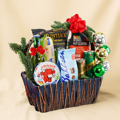 Bubbles n Cheese Delights Basket