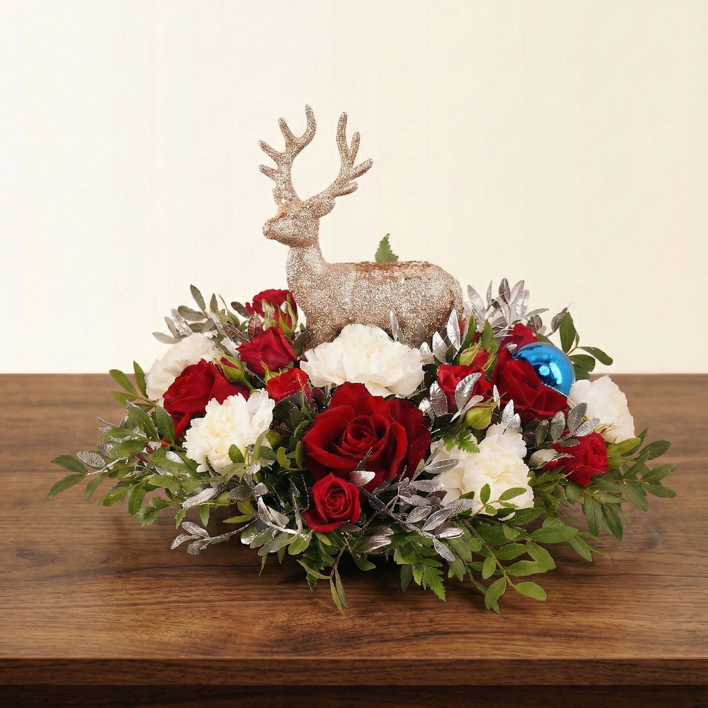 ورود زينة طاولة مع ديكور رنة