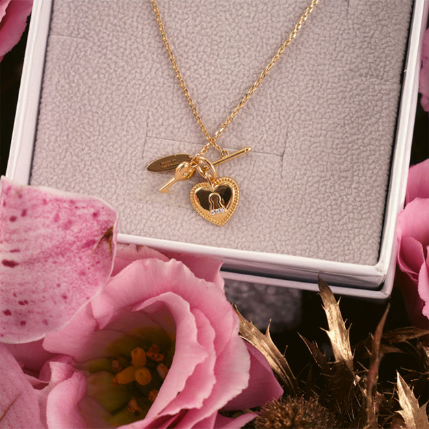 Fontenay Paris Necklace Heart Lock n Roses