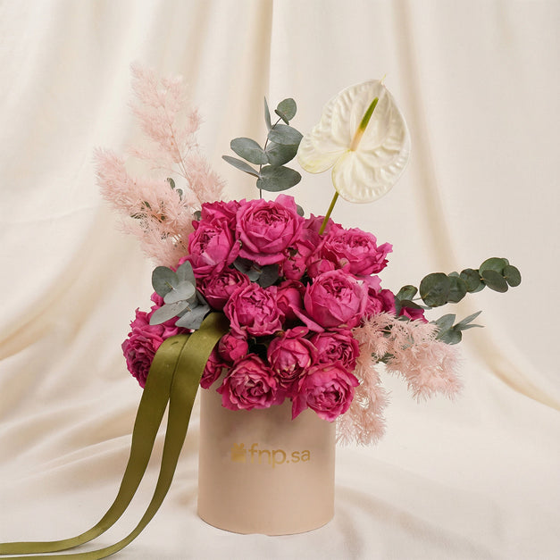 بوكس جوليت روز وردي و أنثوريوم أبيض