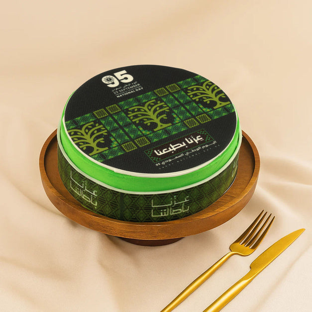 كيك اليوم الوطني عزنا بطبعنا