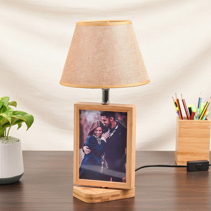 أبجورة مع فريم صور مخصص