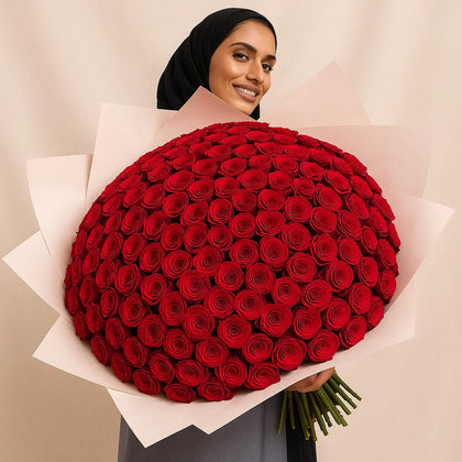 Queen of Love | 600 Red Roses Flower Bouquet