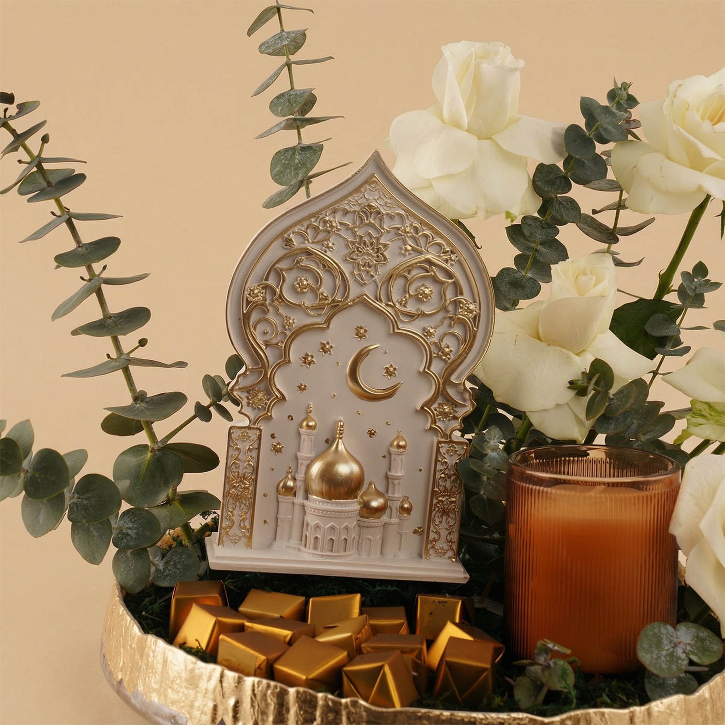 Ramadan Golden Rose Stand with Chocolate