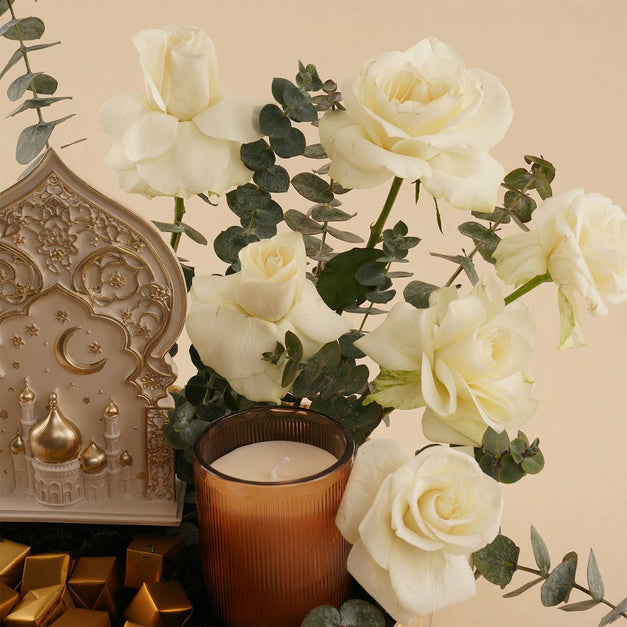 Ramadan Golden Rose Stand with Chocolate
