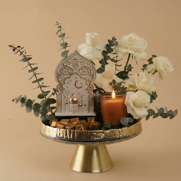 Ramadan Golden Rose Stand with Chocolate