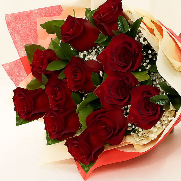 Red Roses Flower Bouquet Beige Wrap 