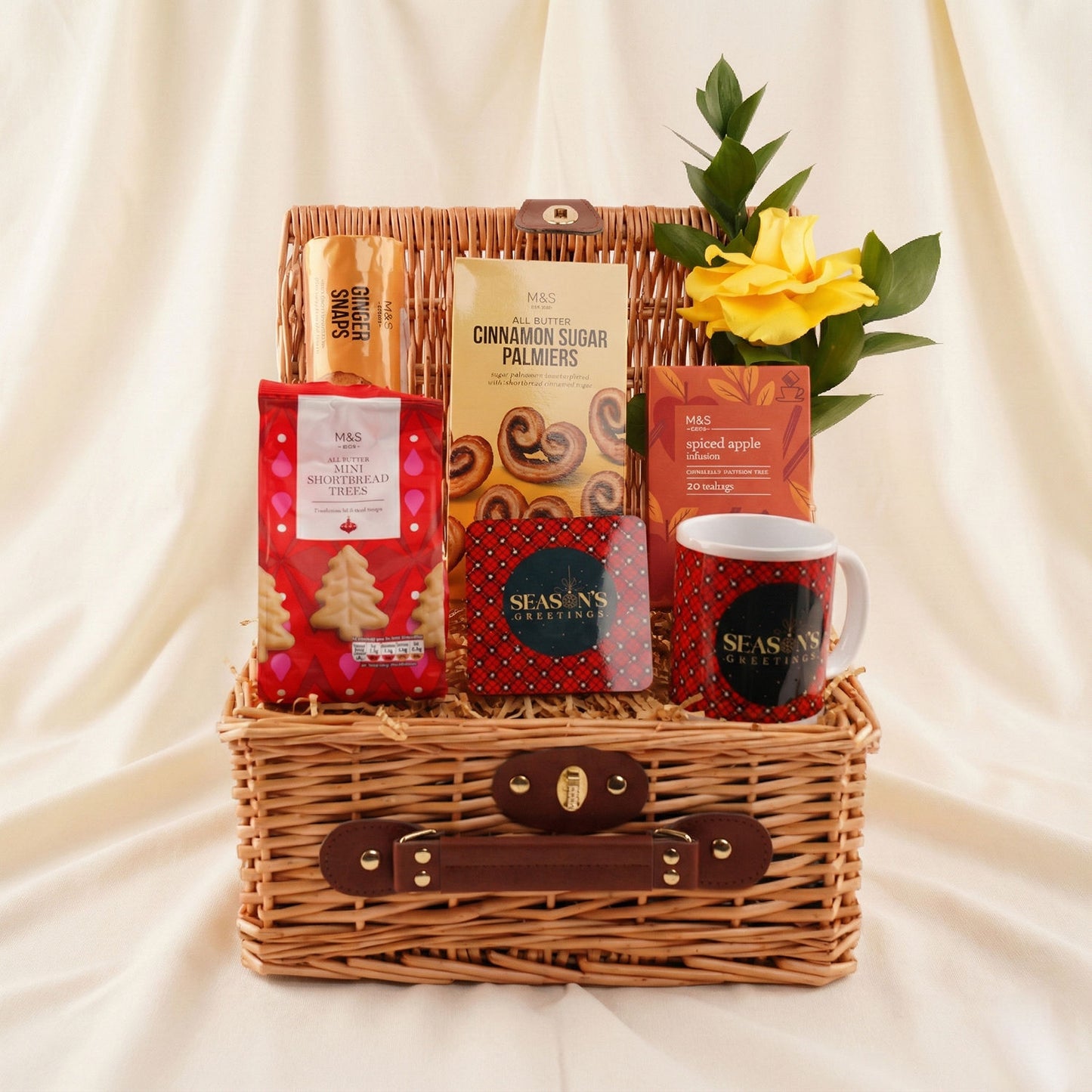 سلة هدايا و طيبات هدايا الموسم