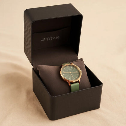 ساعة تيتان نيو ميناء أخضر نسائية
