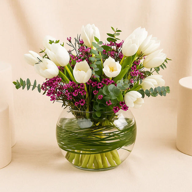 فازة توباز | ورد توليب ابيض