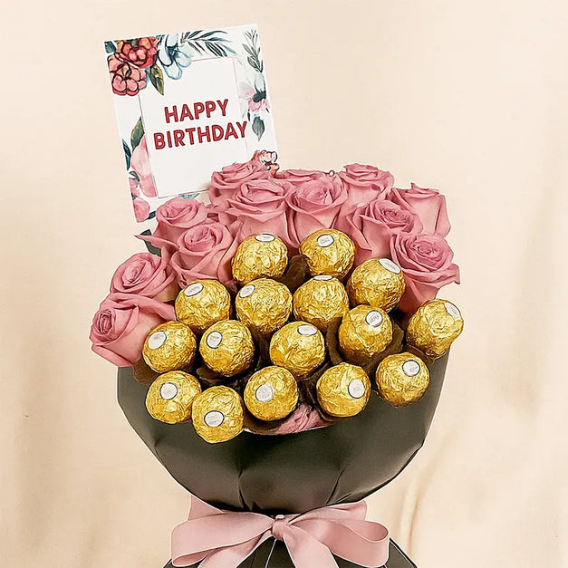 بوكيه بيرثداي ورد وشوكولاتة