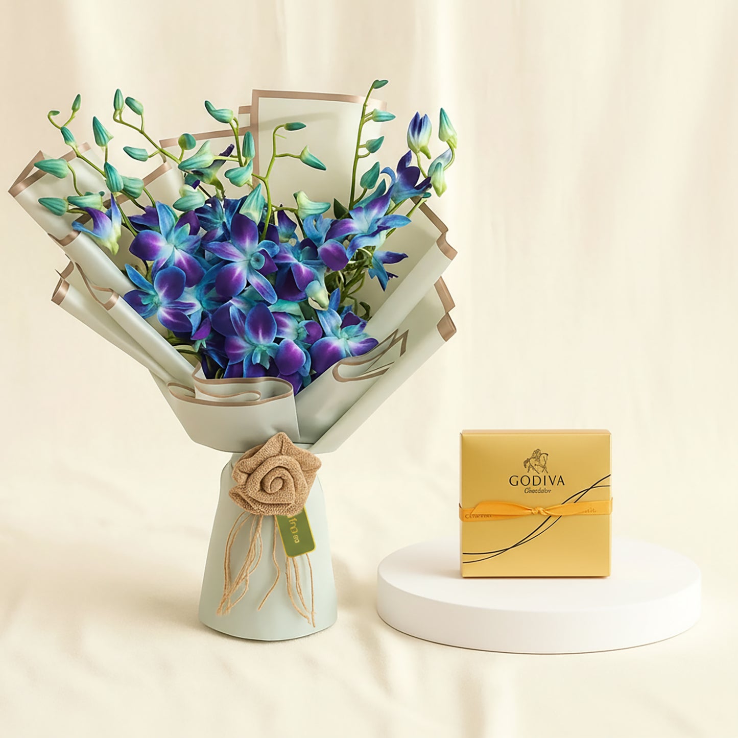 Fascinating Royal Blue Orchids Flower Bouquet