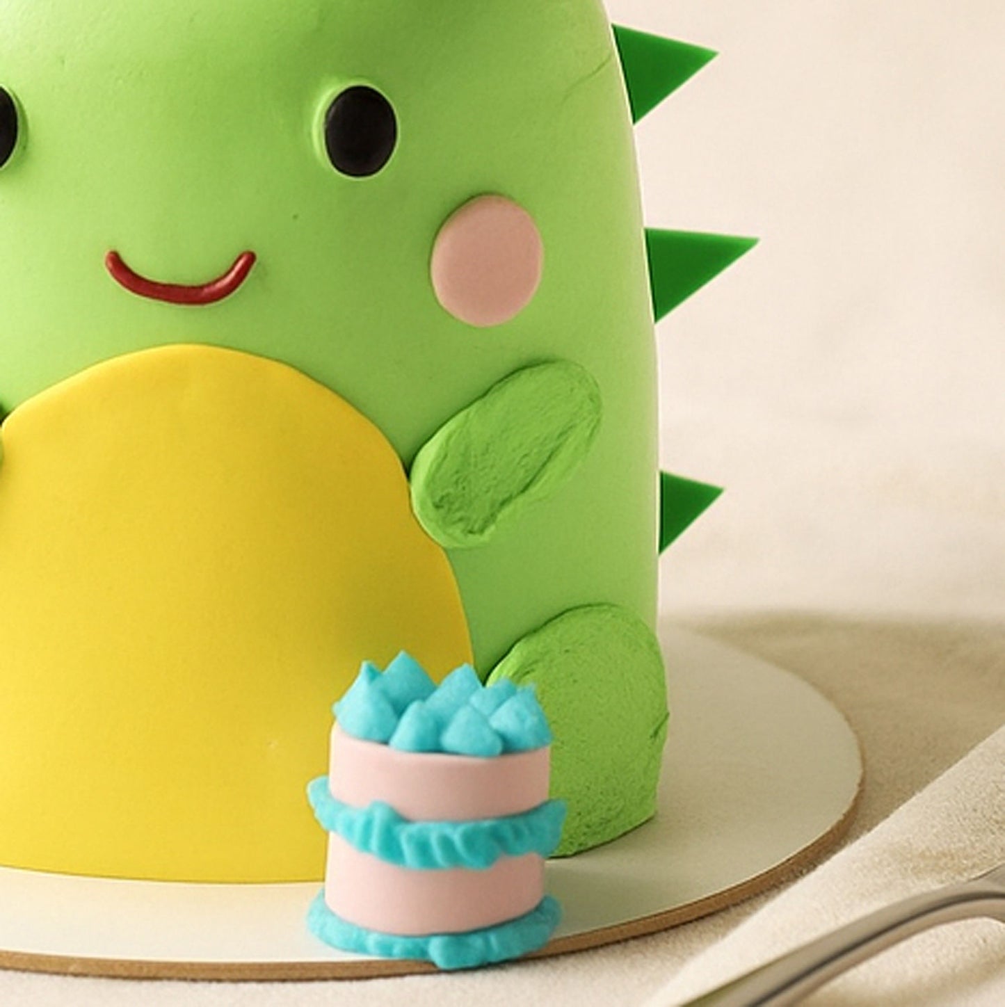 Green Dinosaur Kids Cake